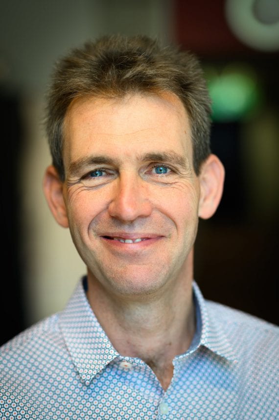 ProQares-Full-Res-228-Gijsbert-570x856