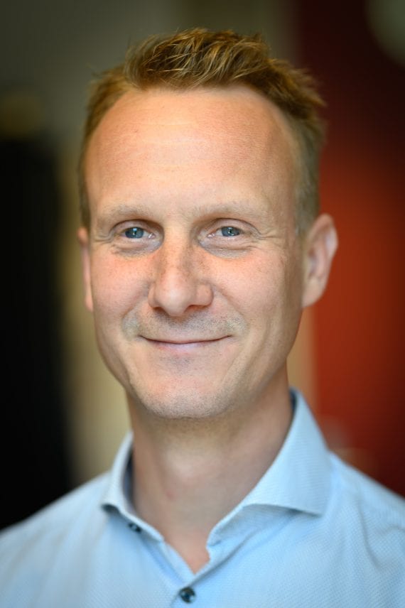 ProQares-Low-Res-233-570x856-1